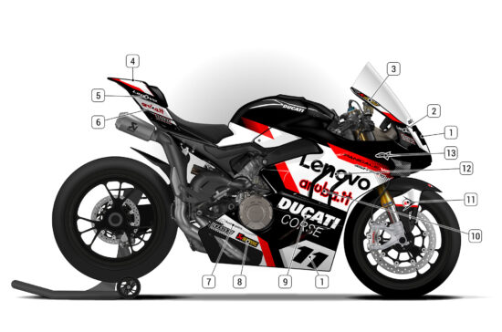 Alternative view of the Ducati Panigale V4 2022/24