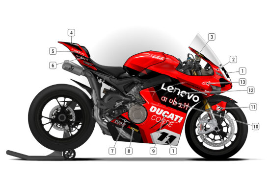 Alternative view of the Ducati Panigale V4 2022/24